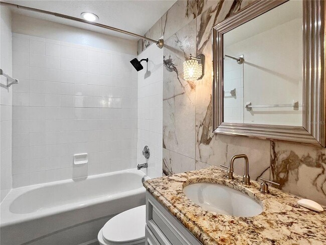 Building Photo - 6412 Rosefinch Ct