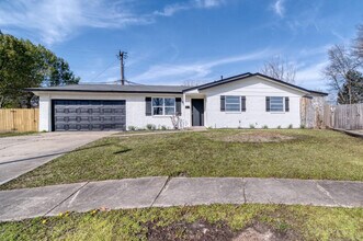 Building Photo - 1605 S 108th E Pl