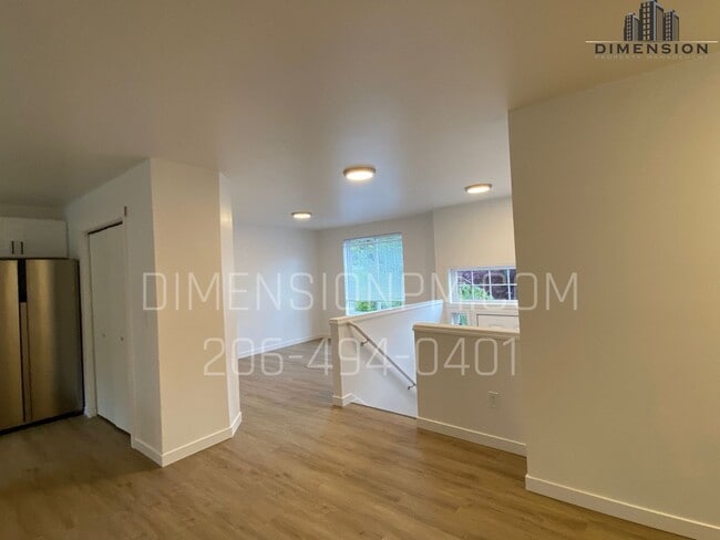 Building Photo - Stylish 4 Bedroom, 2 Bathroom Home with Great Layout