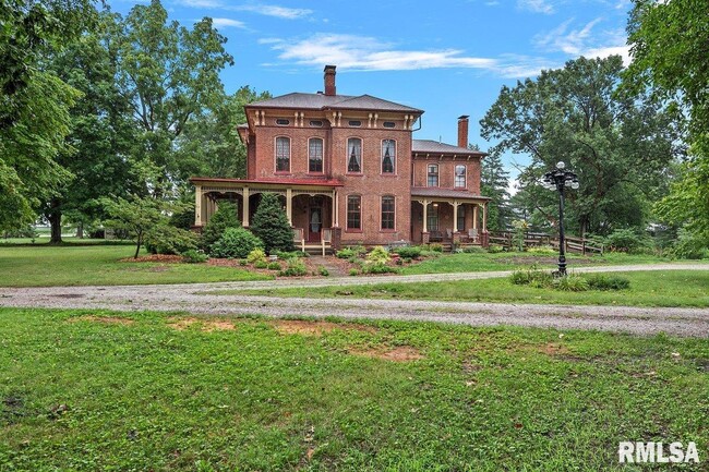 Building Photo - 500 Old Tipton School Rd