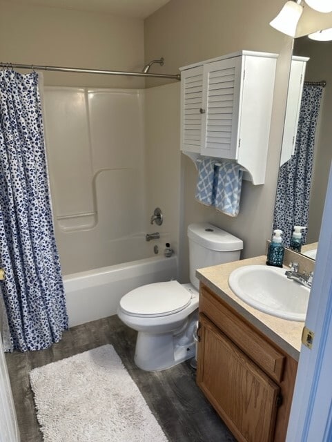 Guest bath - 322 Pere Marquette Dr