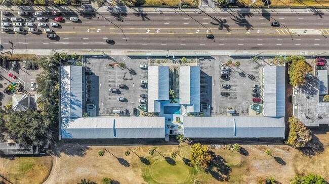 Building Photo - 3569 Bee Ridge Rd