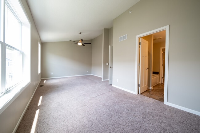 Building Photo - 8279 Norwood Ln N