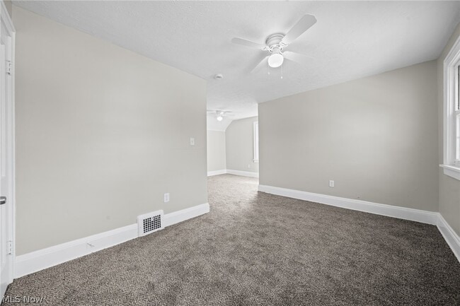 Building Photo - 3685 E 149th St