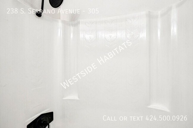 Building Photo - 238 Serrano Ave