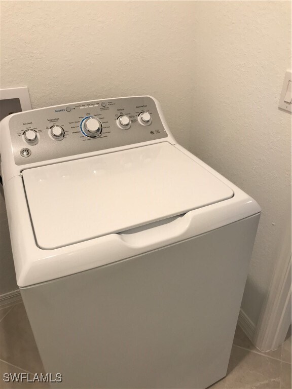 Building Photo - 2016 Vermont Ln