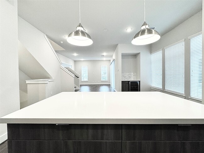 Building Photo - 5815 Fairdale Ln