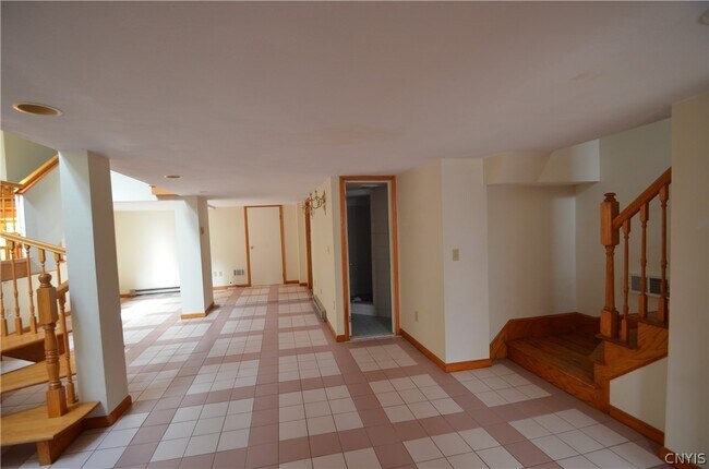 Building Photo - 210 Lincoln Park Dr