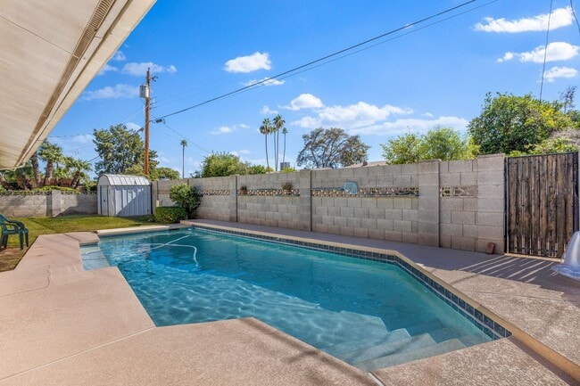 Building Photo - Spacious 4BR Tempe Home with Private Pool Near ASU