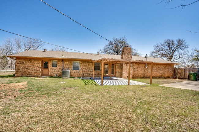 Building Photo - Spacious 3BD Home in Prime Mansfield ISD L...