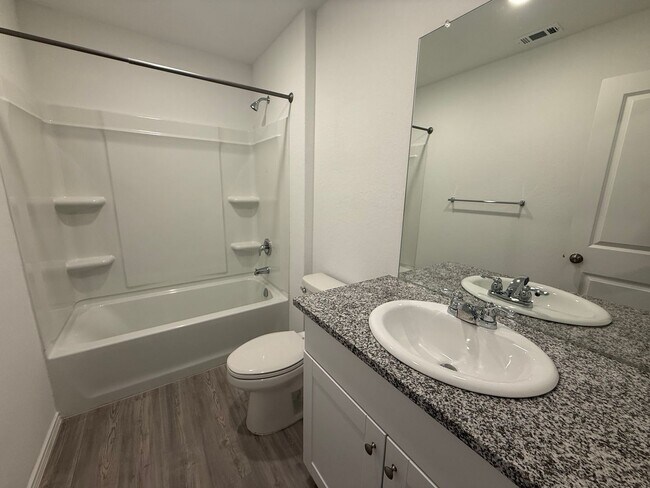 Building Photo - Charming 4-Bedroom Home Available for Rent!  Bulverde Area