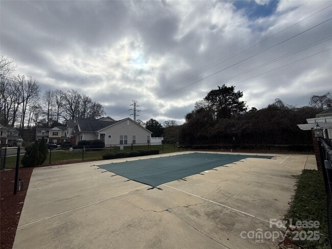 Building Photo - 1515 Sylvia Ct