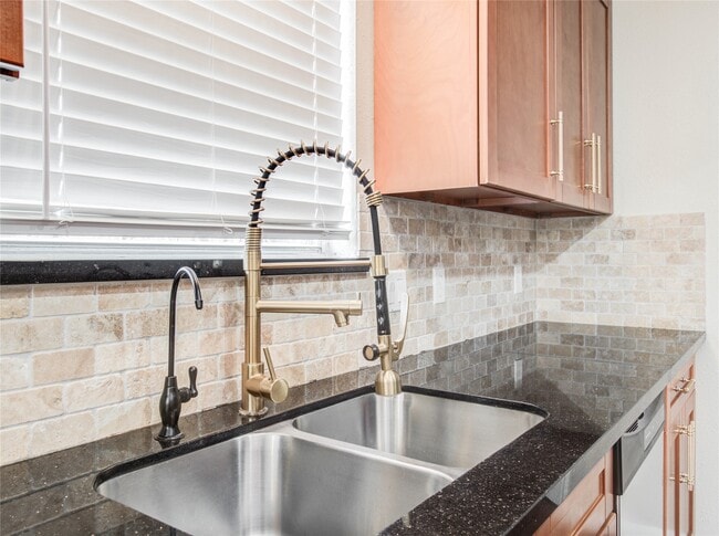 Building Photo - 13618 Woodspire Dr