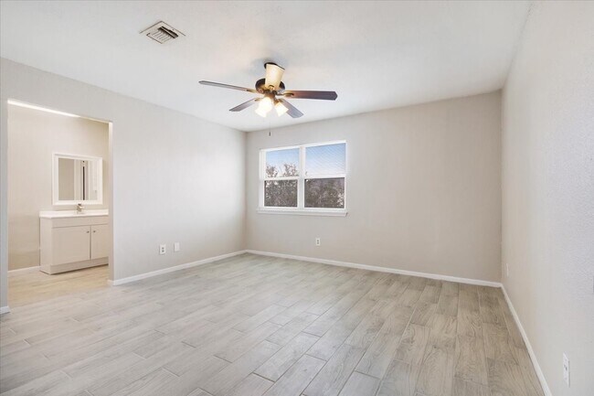 Building Photo - 10254 Bridgeland Ln