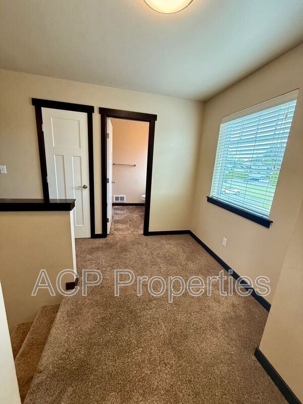 Building Photo - 1729 Kok Rd