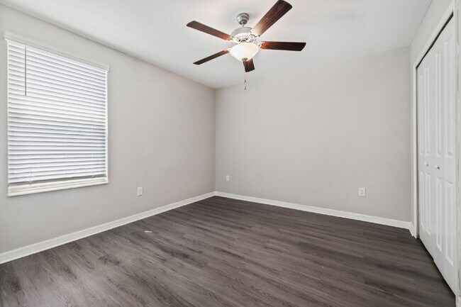 Building Photo - 7205 Ronnie Gardens Ct