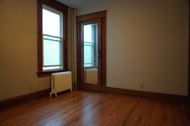 Building Photo - 58 Summit Ave