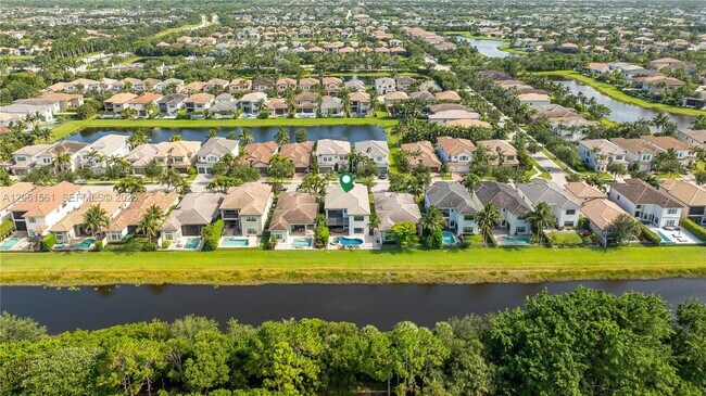 Building Photo - 9529 Eden Roc Ct