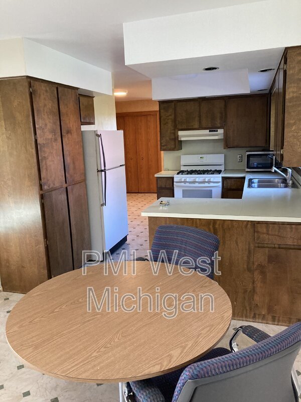Building Photo - 4537 21st St