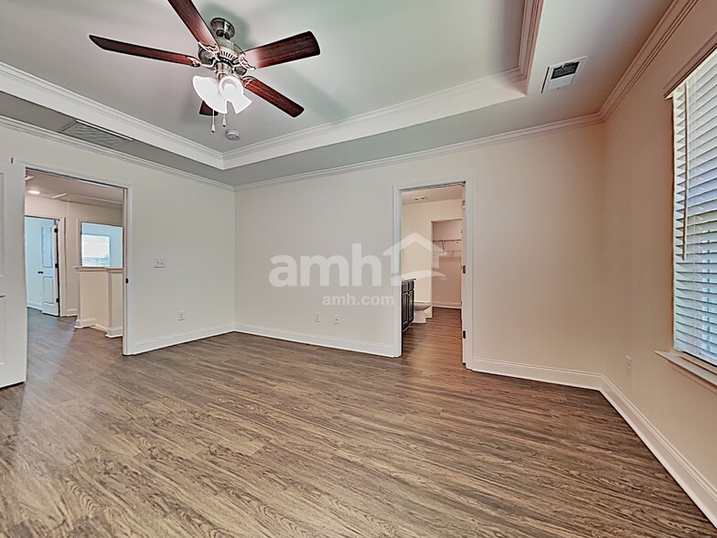 Building Photo - 124 Sweet Gum Dr