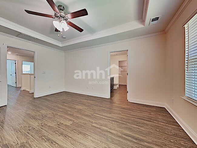 Building Photo - 124 Sweet Gum Dr