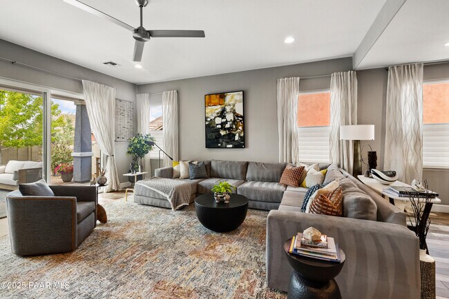 Building Photo - 1465 Varsity Dr