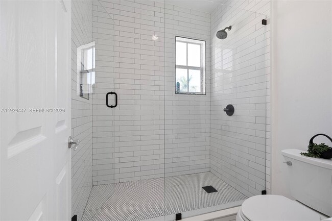 Building Photo - 2508 SW 14th Ave