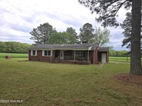 Building Photo - 849 NC-561
