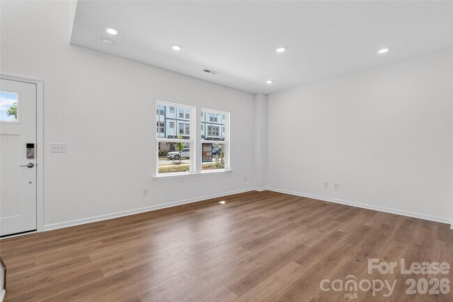 Building Photo - 504 Annie Lowery Wy