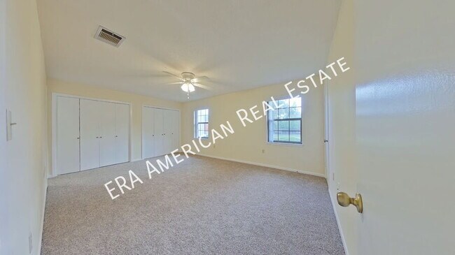 Building Photo - 132 5th Ave