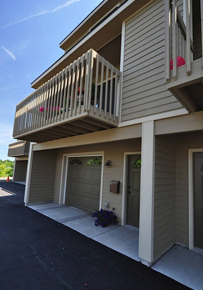 Rear Exterior/Garage - 51 4th Ave