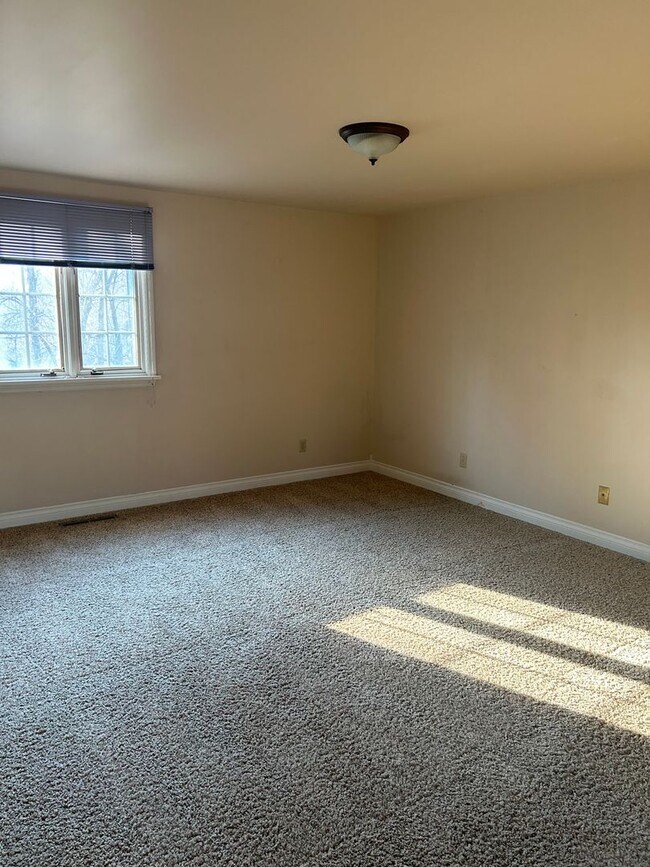 Building Photo - Spacious Gregory Hills Home | 4,000 SF • 4 Bed • 3.5 Bath • Fenced Yard