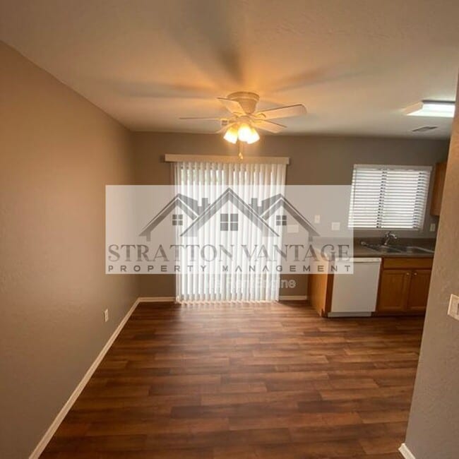 Building Photo - 864 S 239th Ln