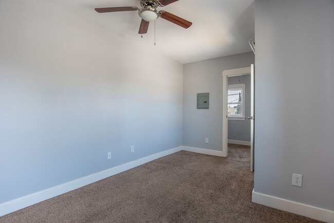 Building Photo - 4818-4822 33rd Street