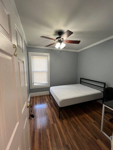 Building Photo - 229 Ashworth Pl