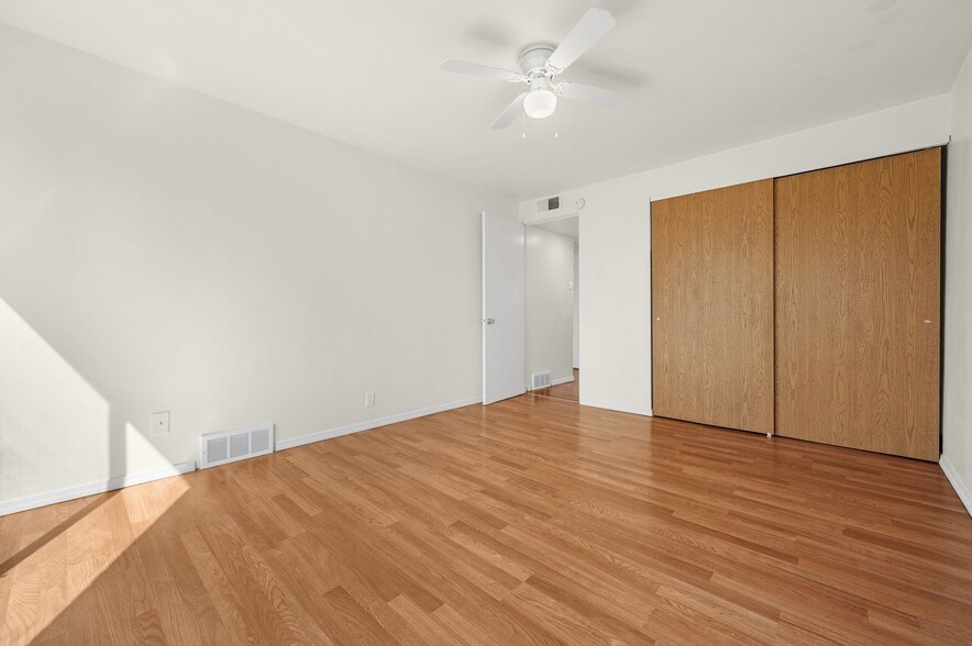 Interior Photo - COURTYARD GARDENS APARTMENTS