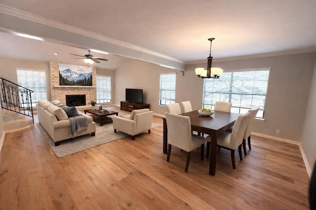 Building Photo - 6503 Robbie Creek Cove