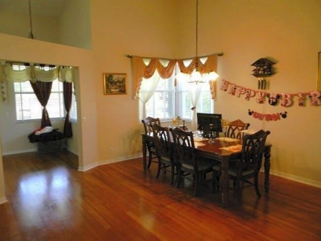 Building Photo - 2721 W Abiaca Cir