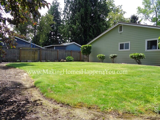 Building Photo - 2844 Randi Ln NE