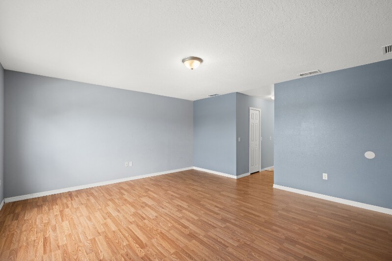 Building Photo - 442 Churchill Ct