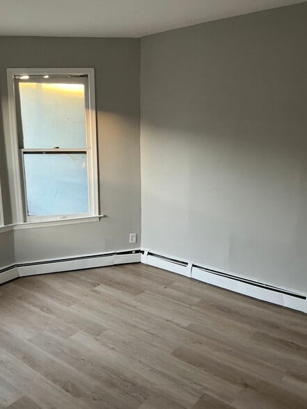 Building Photo - 236 Old Bergen Rd