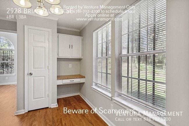 Building Photo - 2928 Briarvale Ct SE