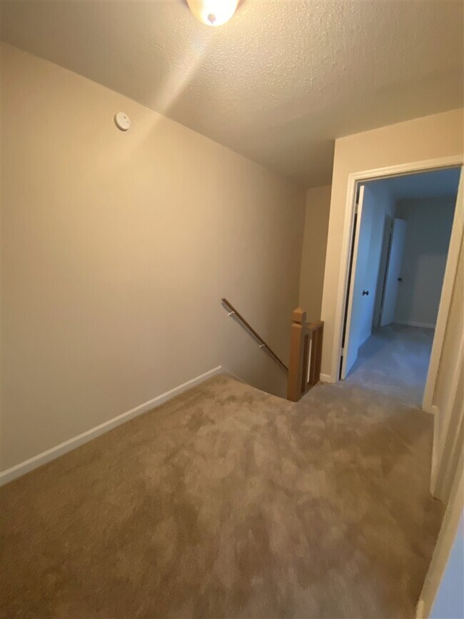 Building Photo - 3701 Donovan Dr