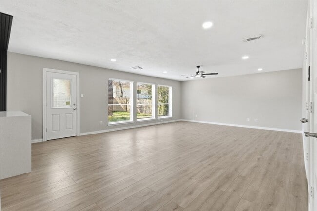 Building Photo - 21211 Tancah Ln