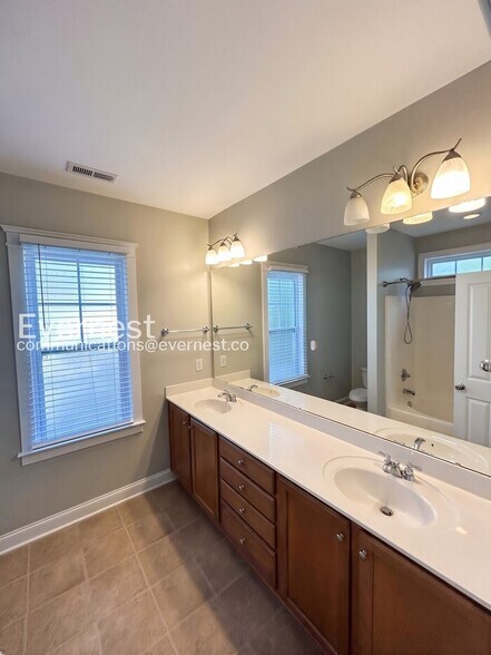 Building Photo - 10217 Caldwell Forest Dr