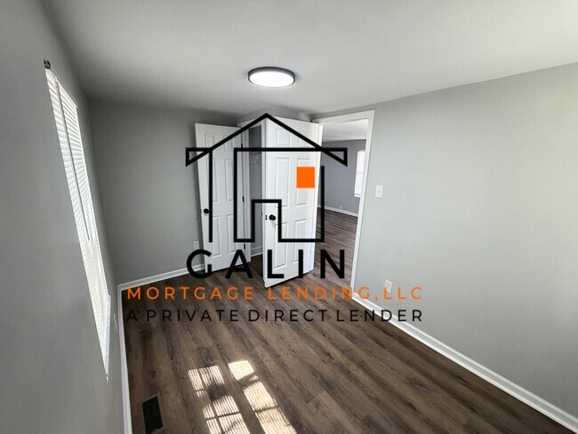 Building Photo - 4401 Meding St