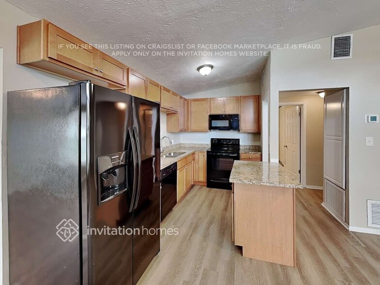 Building Photo - 3821 27th Pkwy