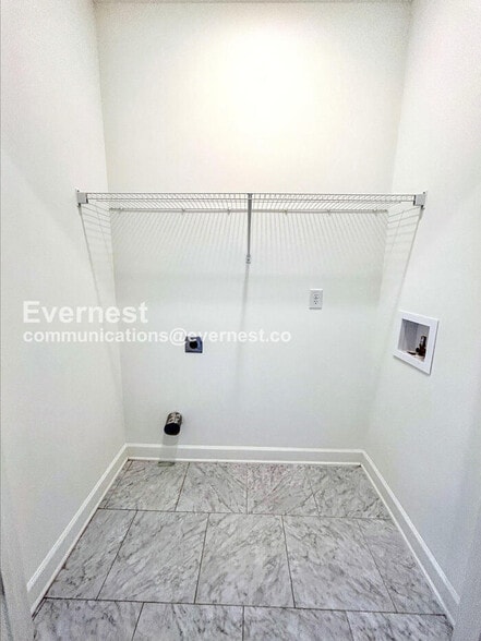 Building Photo - 799 Coopers Wy