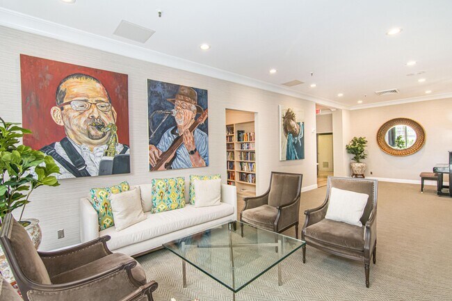 Building Photo - 2480 Presidential Way