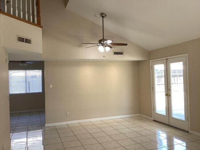 Building Photo - 4114 W Regency Ave